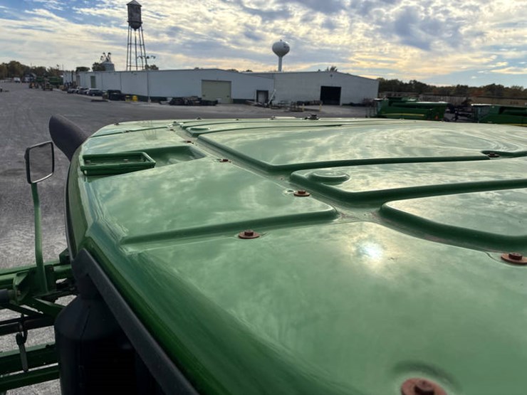 2014-john-deere-r4038-image-79