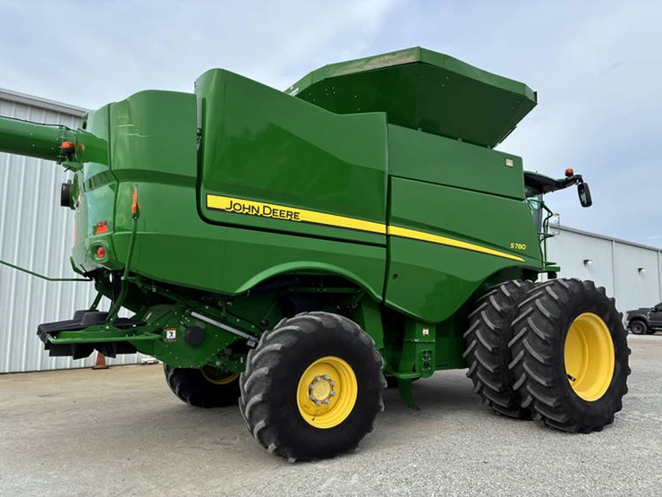 2018-john-deere-s780-image-4