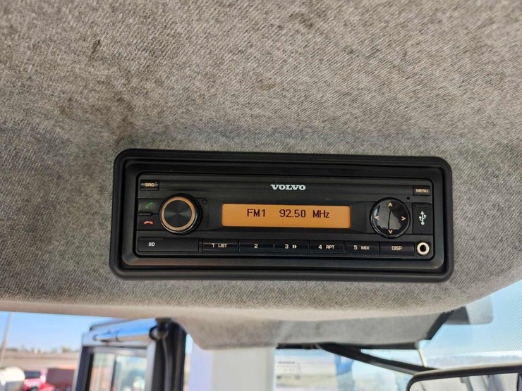 2019-volvo-l110h-image-27