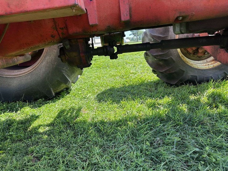 cockshutt-2050-diesel-mfwa-image-42