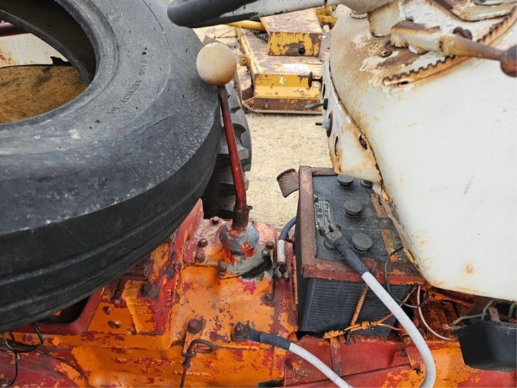 #3097-•-ih-wd4-tractor-image-22