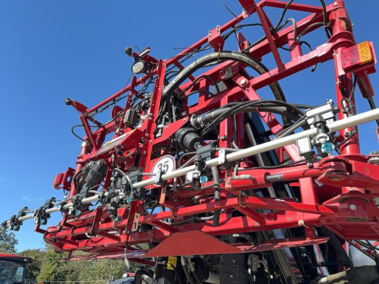 2023-case-ih-4350-patriot--sprayer-image-68