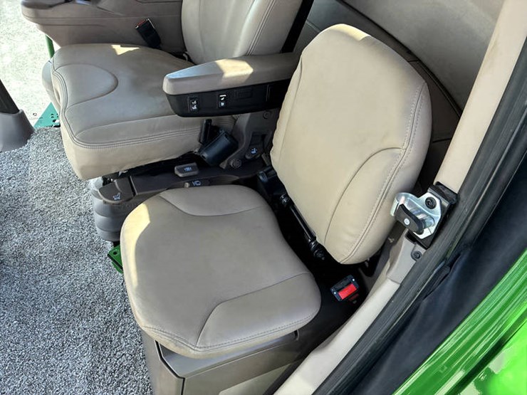 2023-john-deere-s780-image-113