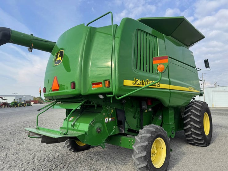 2005-john-deere-9560-sts-image-38
