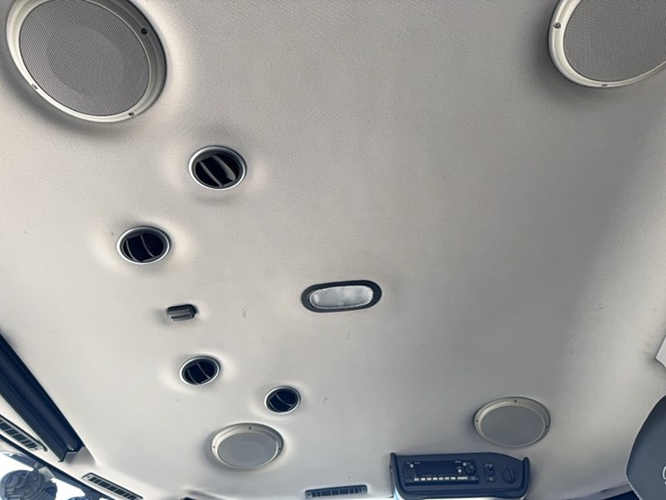 2023-new-holland-sp.310f-image-174