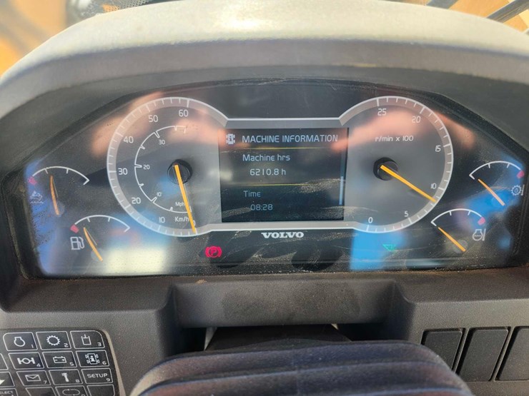 2019-volvo-l110h-image-37