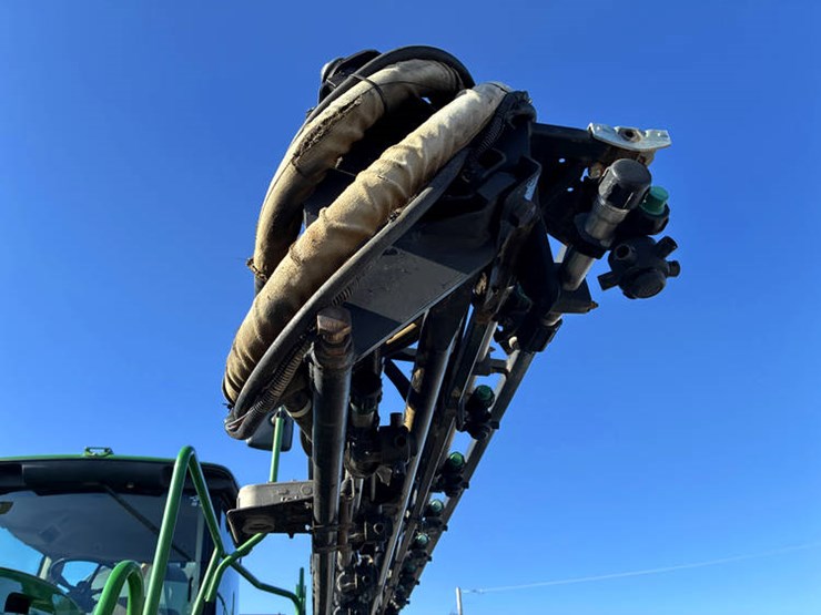 2014-john-deere-4830-image-47