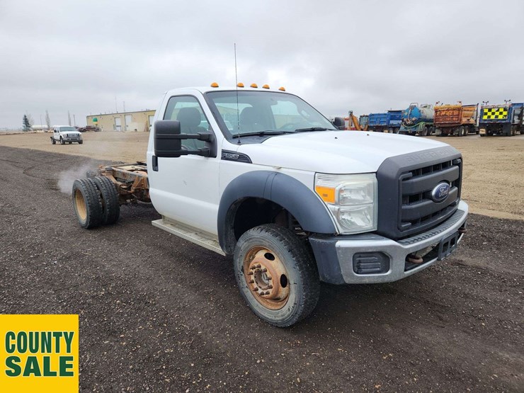 2013-ford-f550-image-2