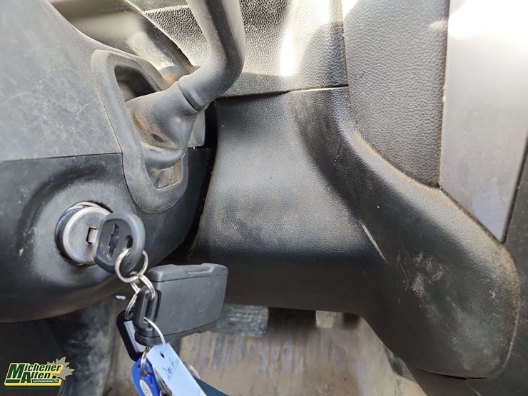 2020-chevrolet-silverado-2500hd-image-11