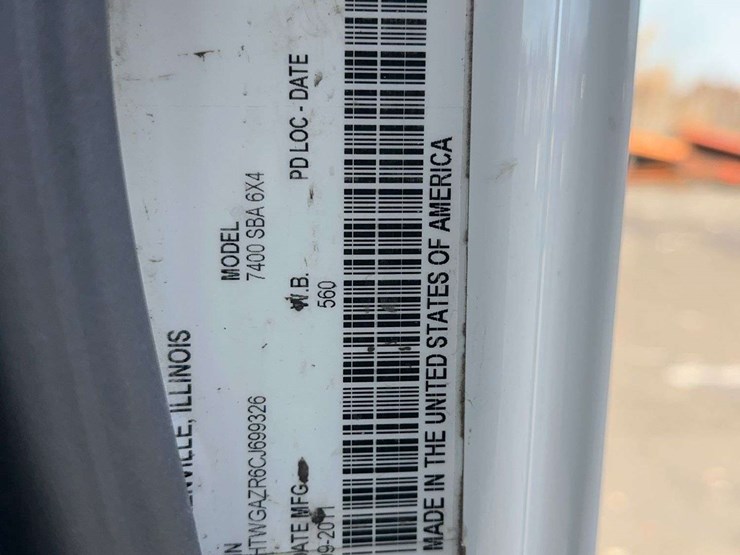 2012-international-7400-image-28