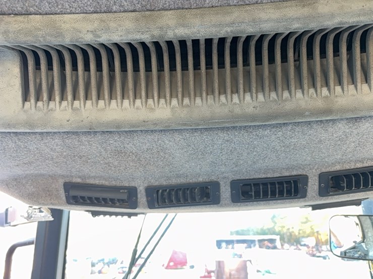 versatile-2210-image-48