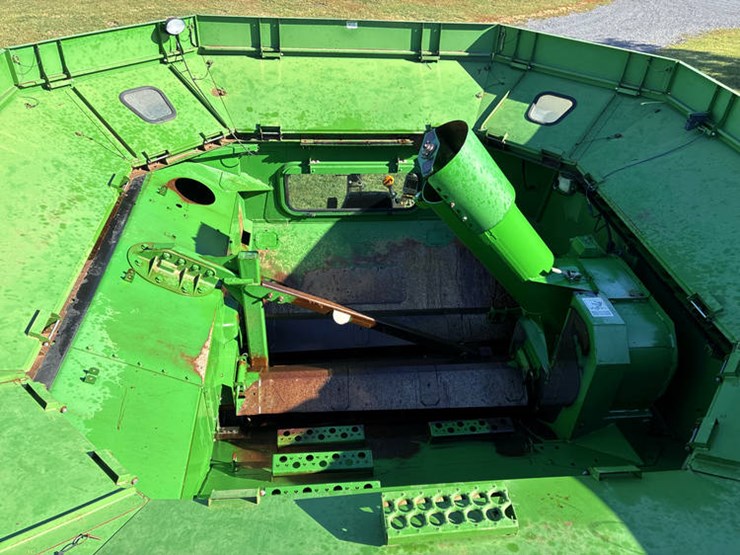 2010-john-deere-2010-image-98