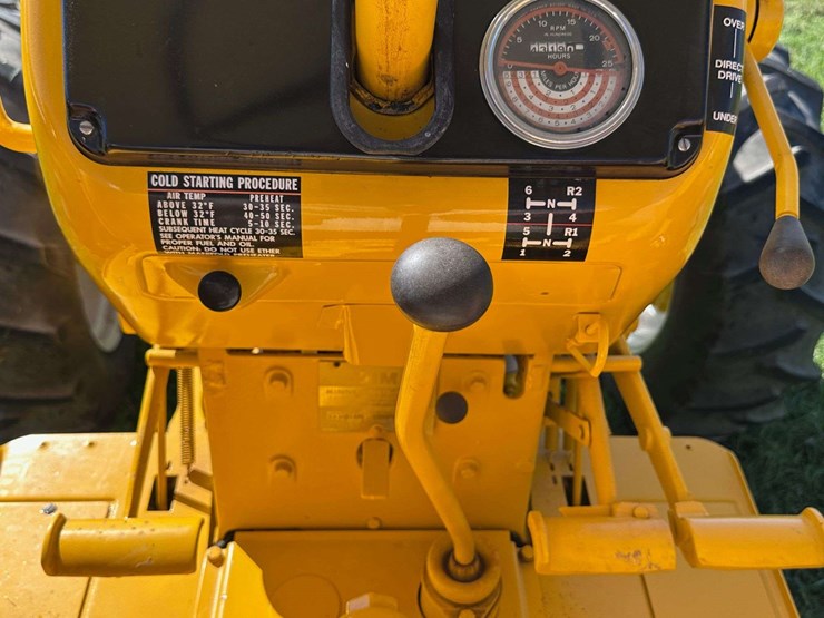 minneapolis-moline-g750-image-54