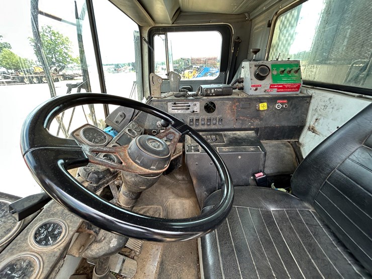 #9394-•-2007-mack-mr-mr600s-t/a-daycab-garbage-truck-vin:-1m2k189c07m036142-image-42