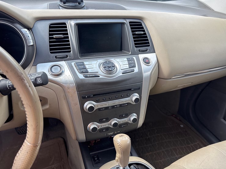 2012-nissan-murano-image-9