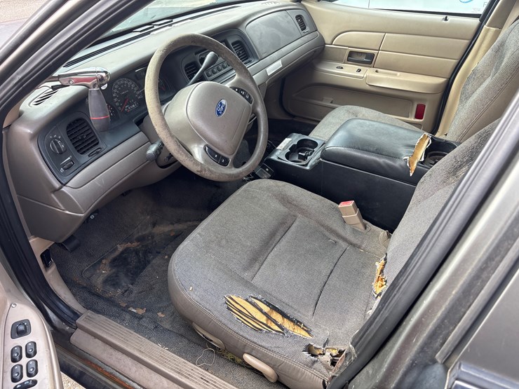 #5009-•-2003-ford-crown-victoria-|-for-parts/repairs-image-6