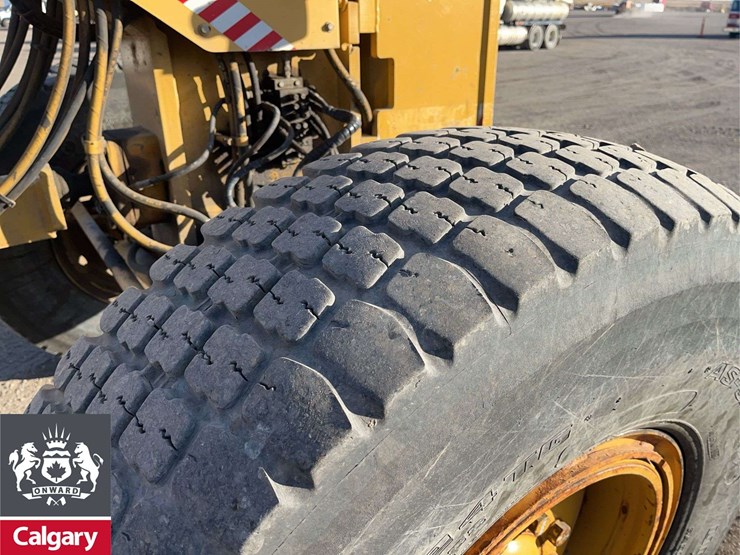 caterpillar-140h-image-10