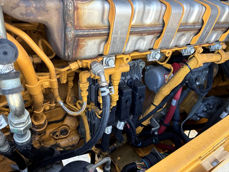 #122215-•-2019-jd-524l-#1dw524lzekf700961-image-69