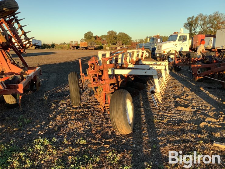 international-720-image-4