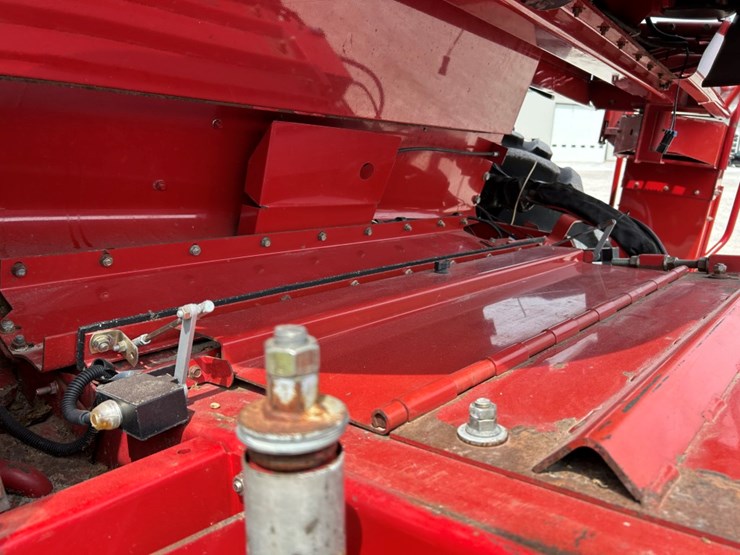 2006-case-ih-2388-image-75