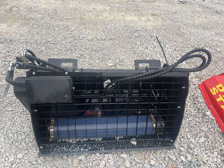 giyi-hydraulic-skid-steer-mixing-bucket-image-2