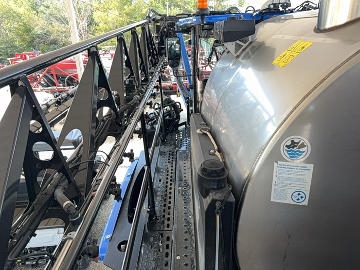 2023-new-holland-sp.310f-image-116