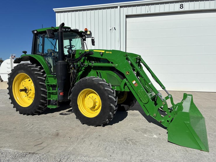 2023-john-deere-6175m-image-1
