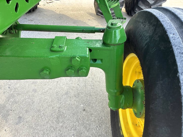 1994-john-deere-4560-image-47