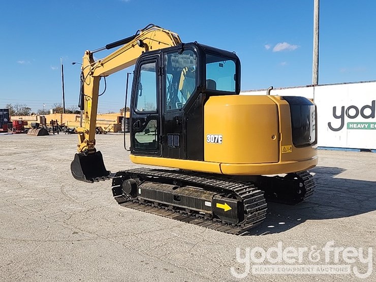 2020-caterpillar-307-image-3