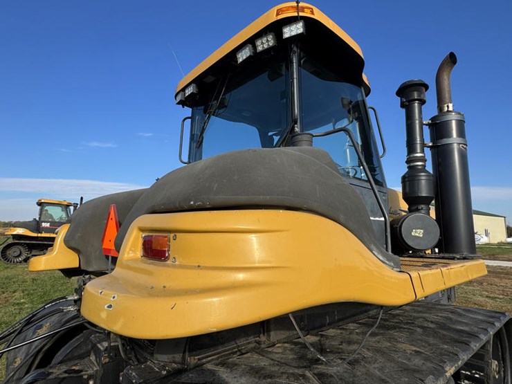 john-deere-11-image-33