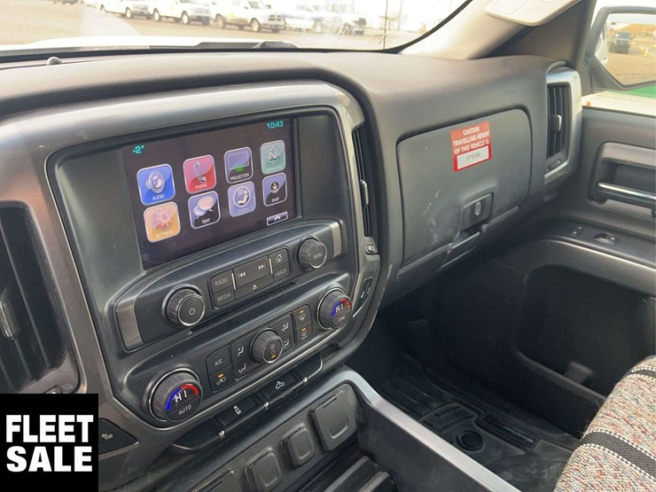 2017-chevrolet-silverado-1500-image-13