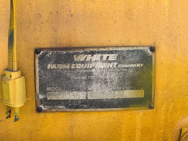 minneapolis-moline-g1355-image-12