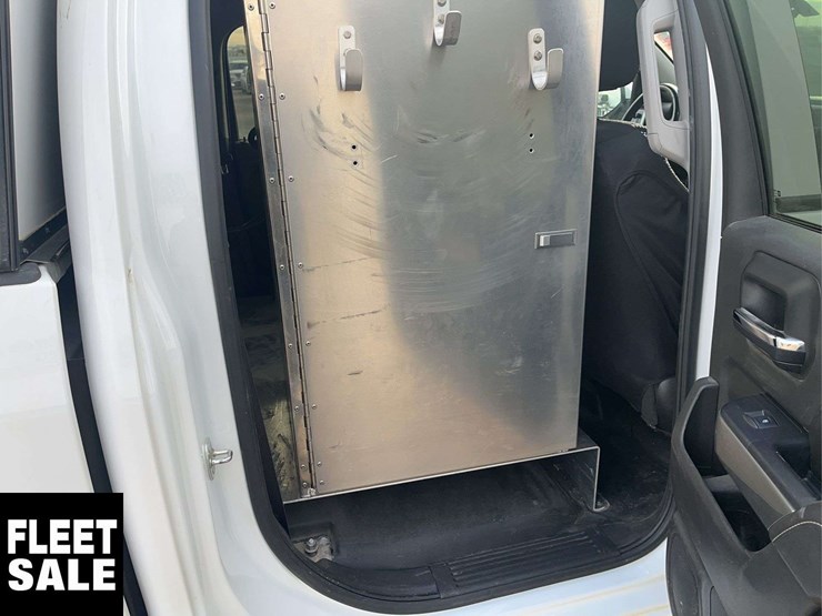 2017-chevrolet-silverado-1500-image-15