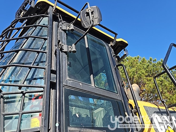 2017-caterpillar-966m-image-22