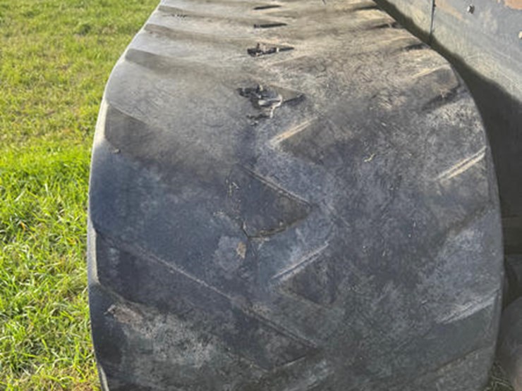 john-deere-11-image-22