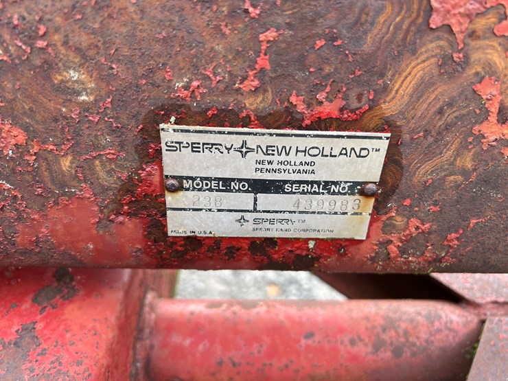 new-holland-238-image-6