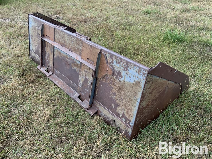 skid-steer-loader-bucket-image-5
