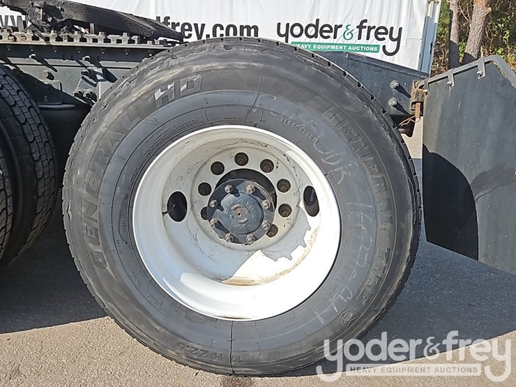 2017-international-8600-image-9