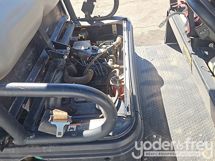 2020-club-car-carryall-1700-image-19