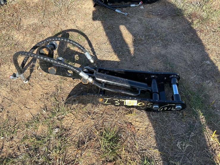 2025-hydraulic-thumb-image-1