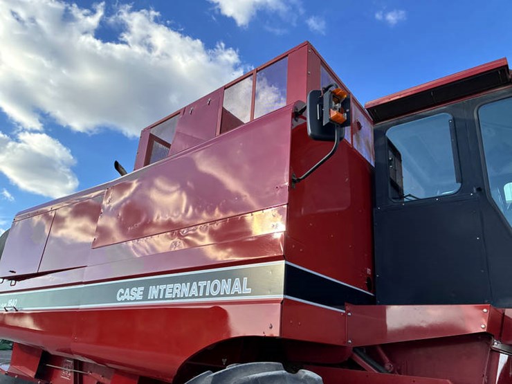 1992-case-ih-1640-image-12