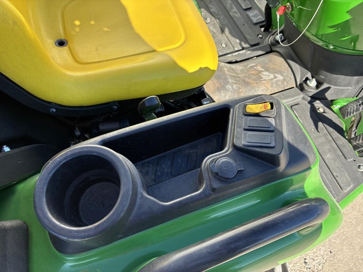 2018-john-deere-3038e-image-44