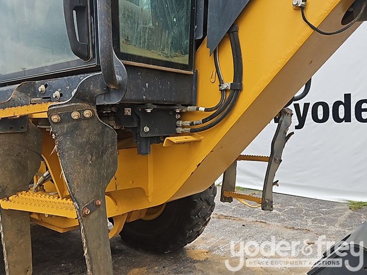 2019-deere-670g-image-23