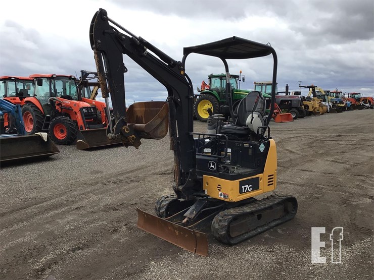 2016-deere-17g-image-3