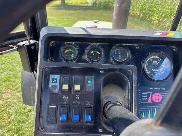 white-american-80-image-50