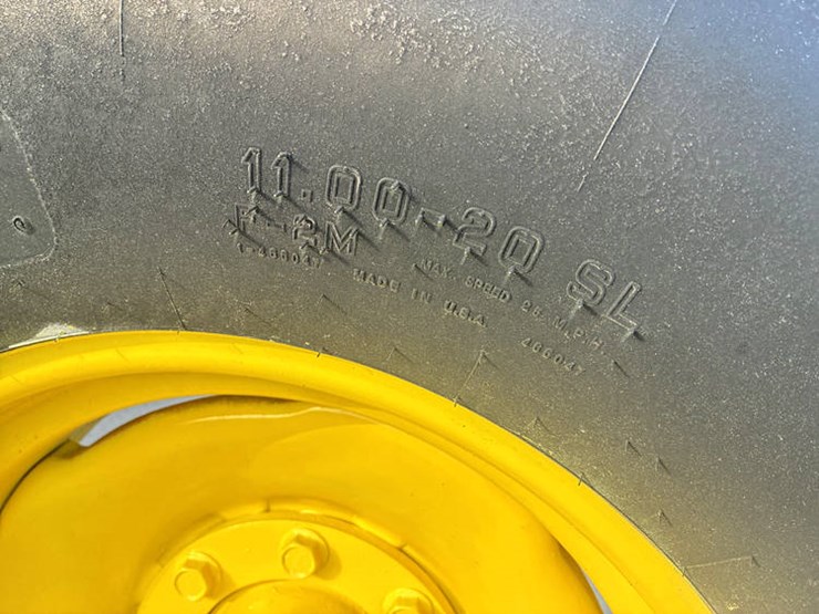 1994-john-deere-4560-image-42