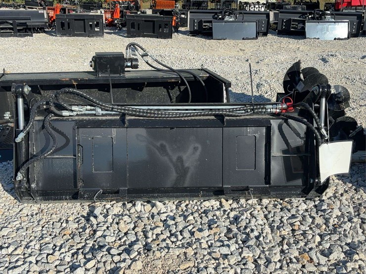 72”-skid-steer-4-in-1-bucket-image-4