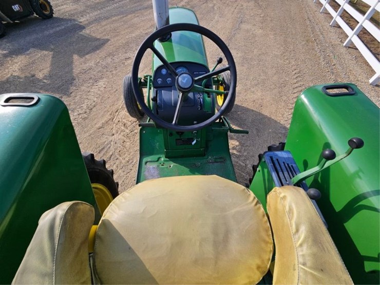 john-deere-2520-image-18