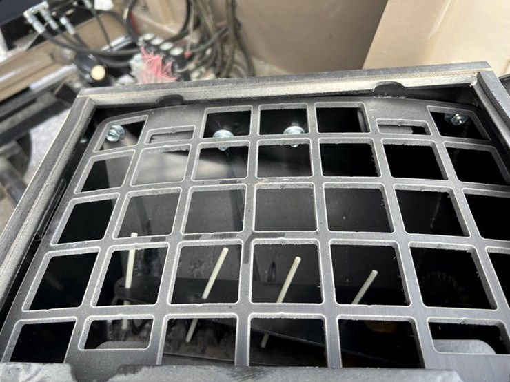 2021-j&m-lc390-image-15