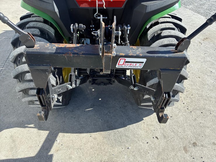 2018-john-deere-3038e-image-21